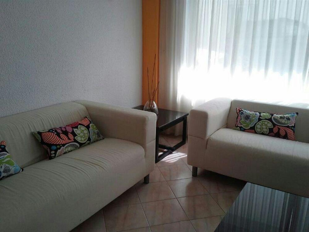 Hostal Blanca Can Picafort  Exterior photo
