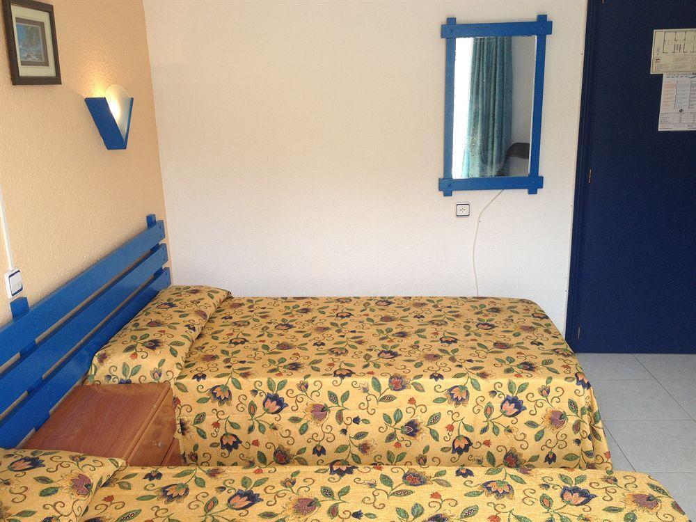 Hostal Blanca Can Picafort  Exterior photo