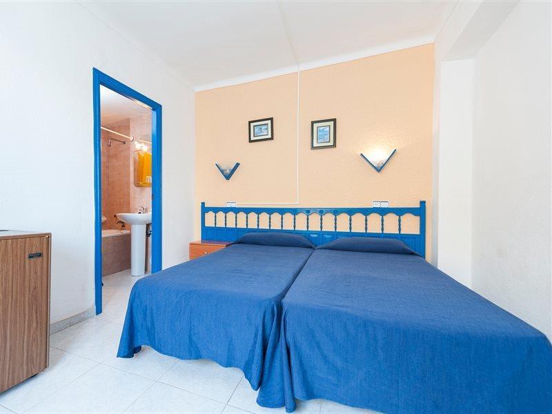 Hostal Blanca Can Picafort  Exterior photo
