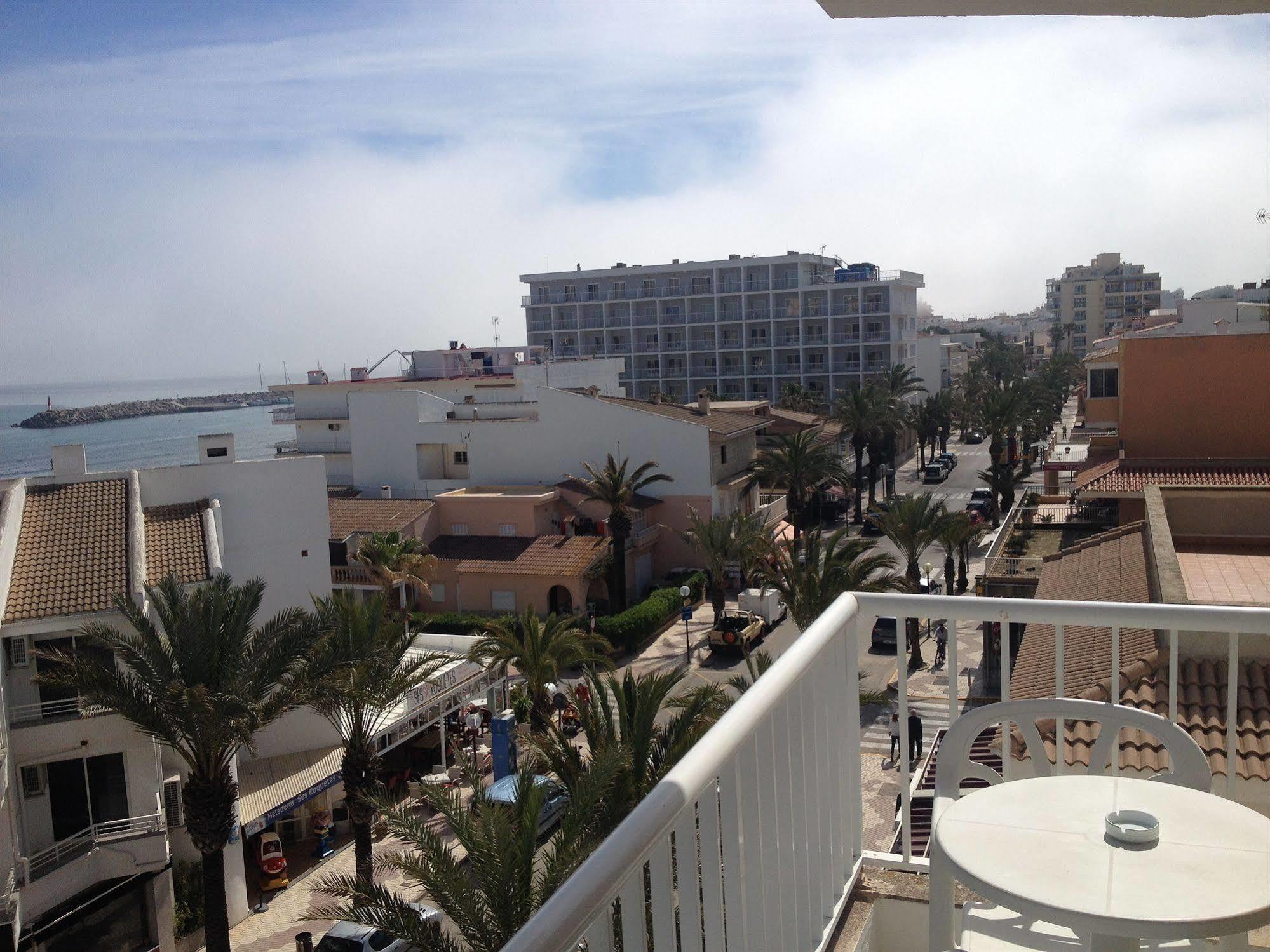 Hostal Blanca Can Picafort  Exterior photo